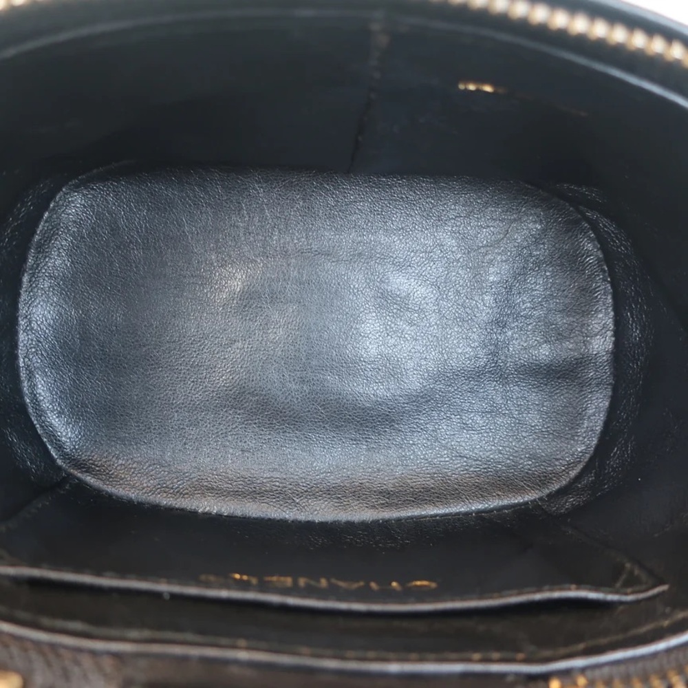 Authentic CHANEL vintage mini vanity bucket 24k gold black lambskin leather bag - Picture 8 of 14